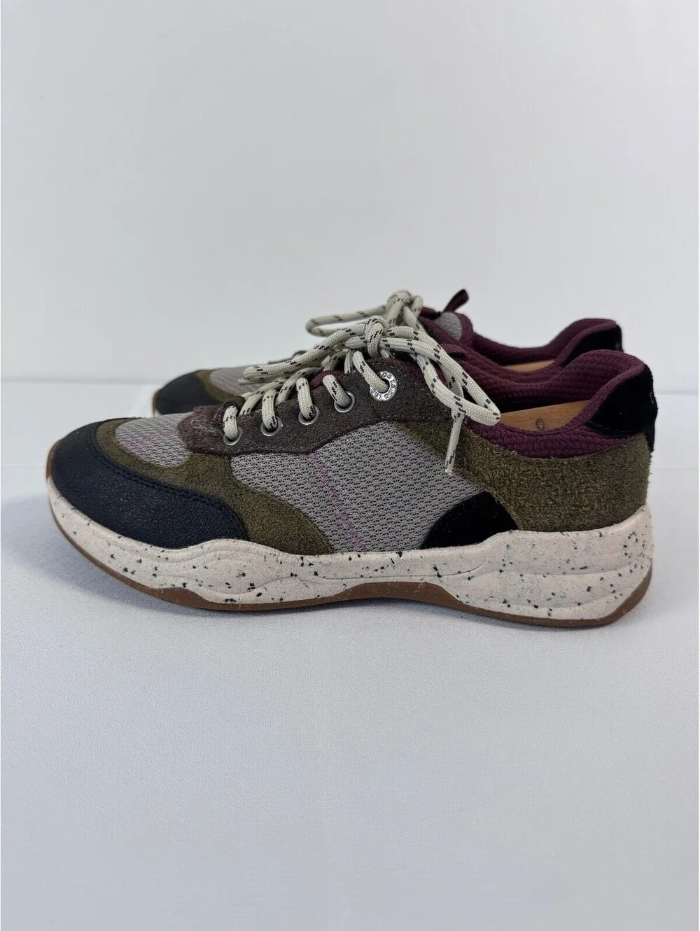 Taos Advance Suede Mesh Comfort Walking Trail Shoes Gorpcore Sneakers Womens 8.5